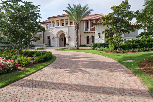 Best Local Driveway Pavers  in Mianna, AR